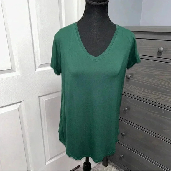 Jackson Rowe  Tee - Picture 1 of 5